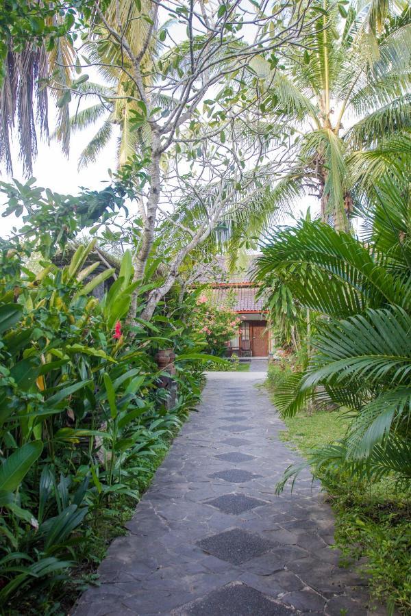 Matahari Inn Kuta  Esterno foto